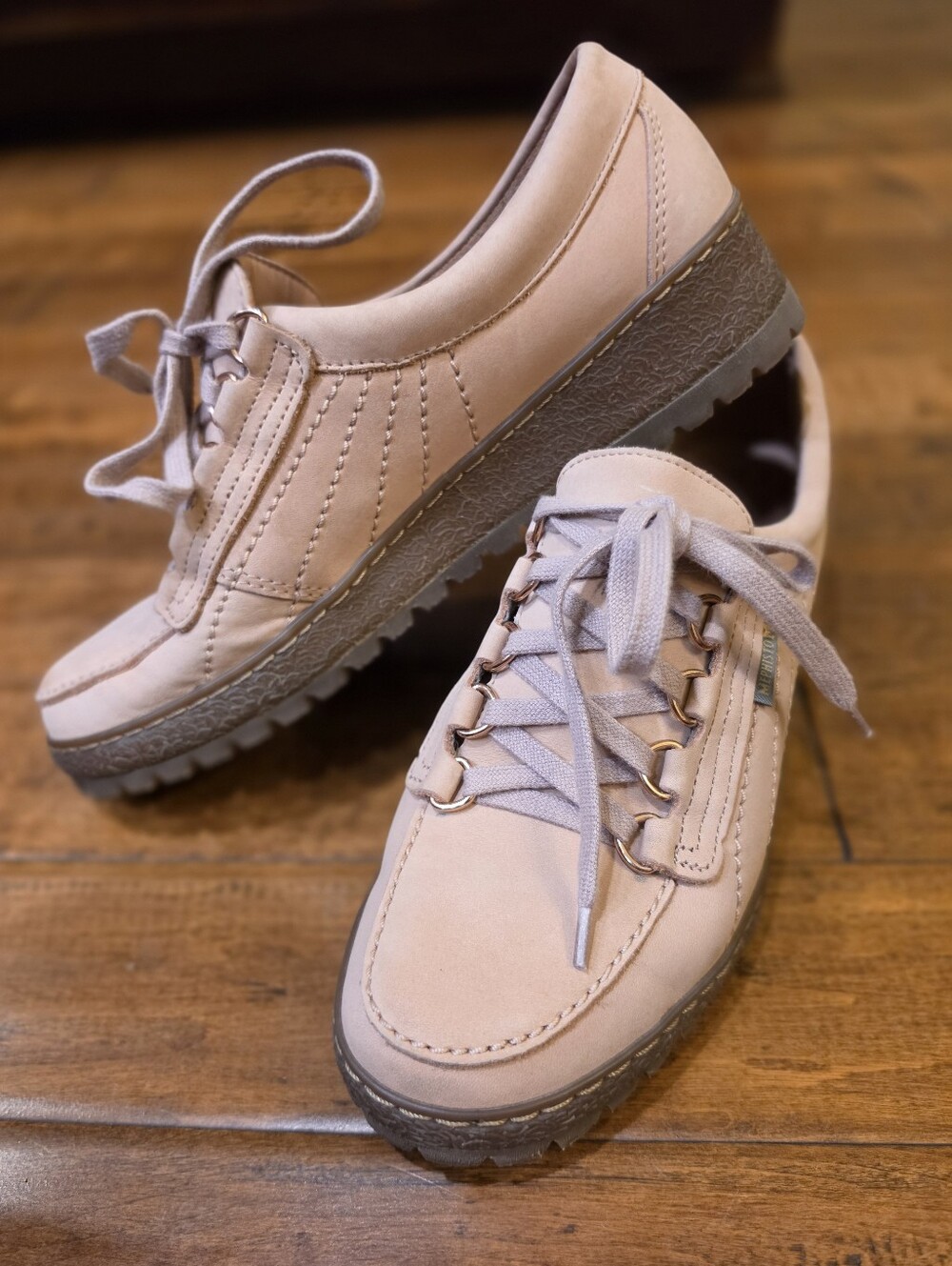 NWOT Mephisto Women's Blush Pink Lace-Up Platform Sneakers, Size 8.5